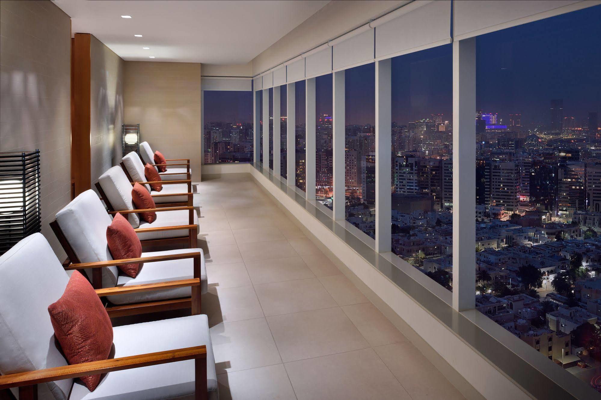 Marriott Executive Apartments Downtown, Abu Dhabi Exterior photo